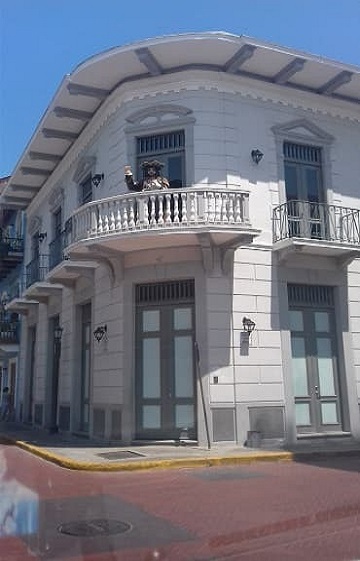 tour-canal-de-panama-Casco